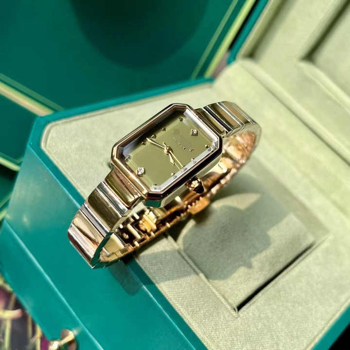 Geavanceerde Groengetinte Horloge