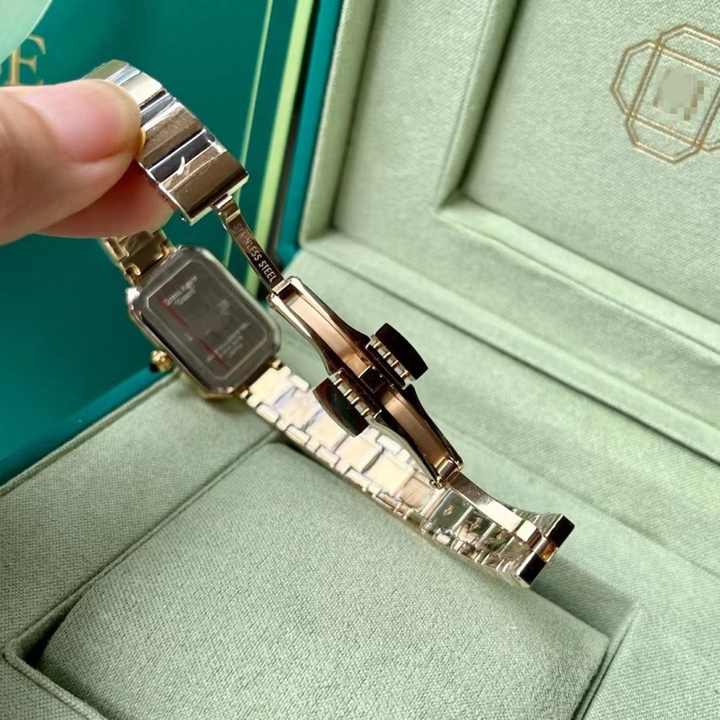 Geavanceerde Groengetinte Horloge