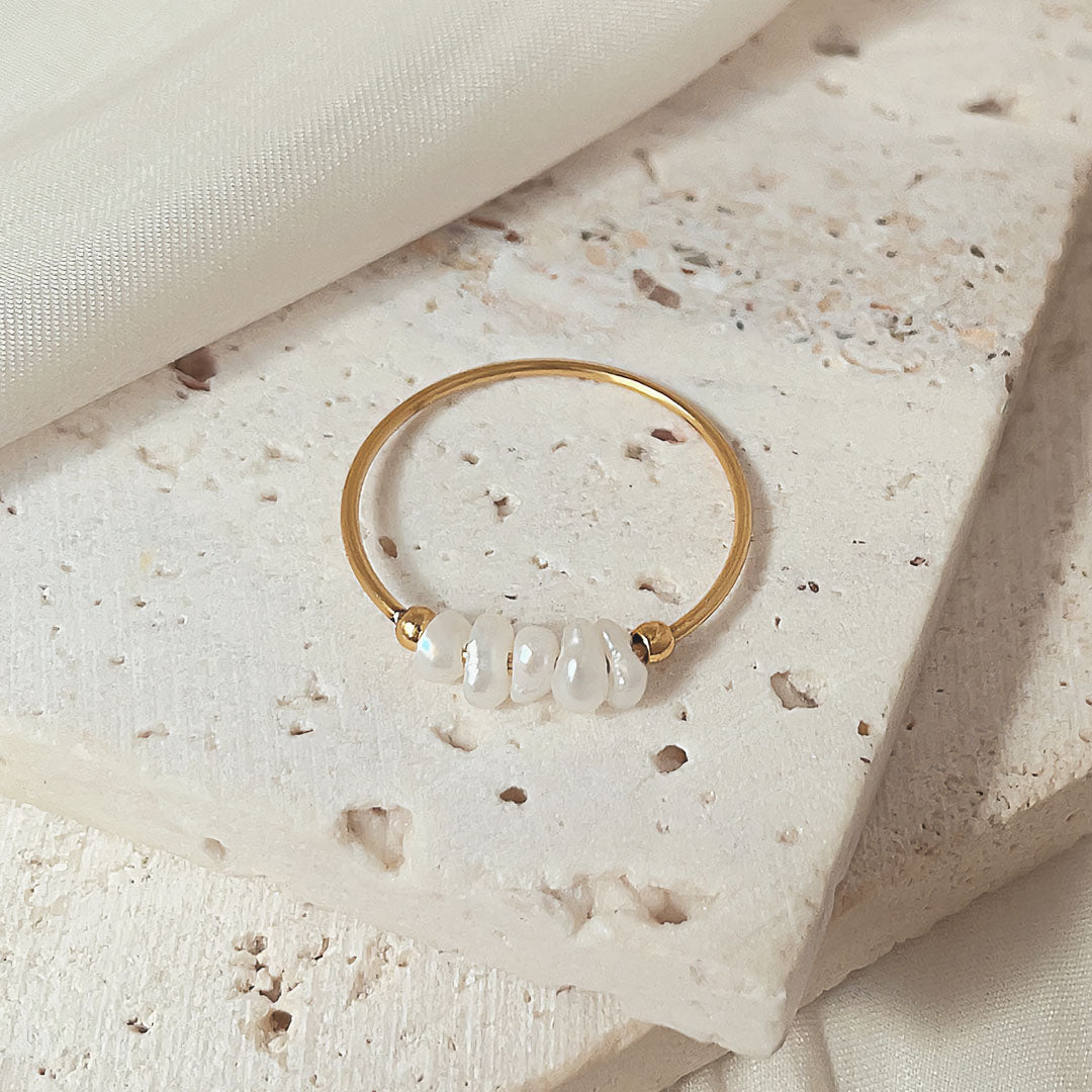 magnolia ring met zoetwaterparels | 18k Goud