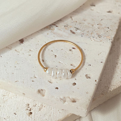 magnolia ring met zoetwaterparels | 18k Goud