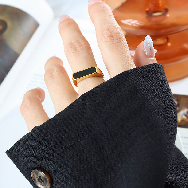 Brenda Ring met Onyx | 18K Goud