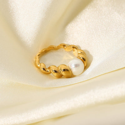 Scarlett ring met zoetwaterparels | 18k goud