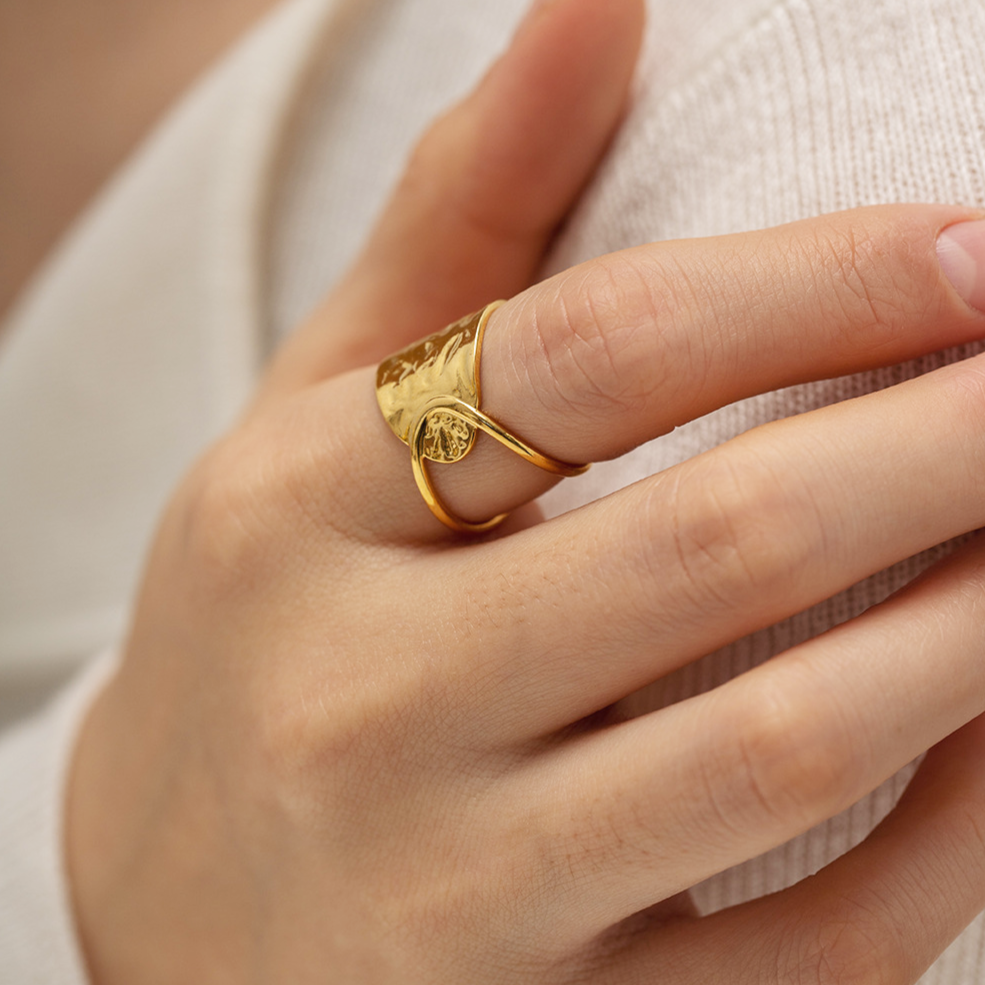 Mabel Ring | 18k Goud